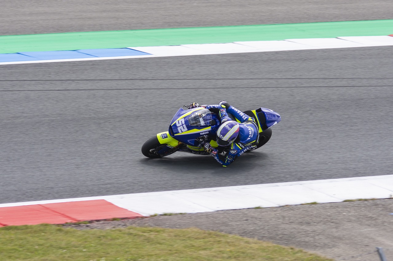 防守中场可 防守中场可